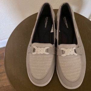 Grasshopper walk shoes